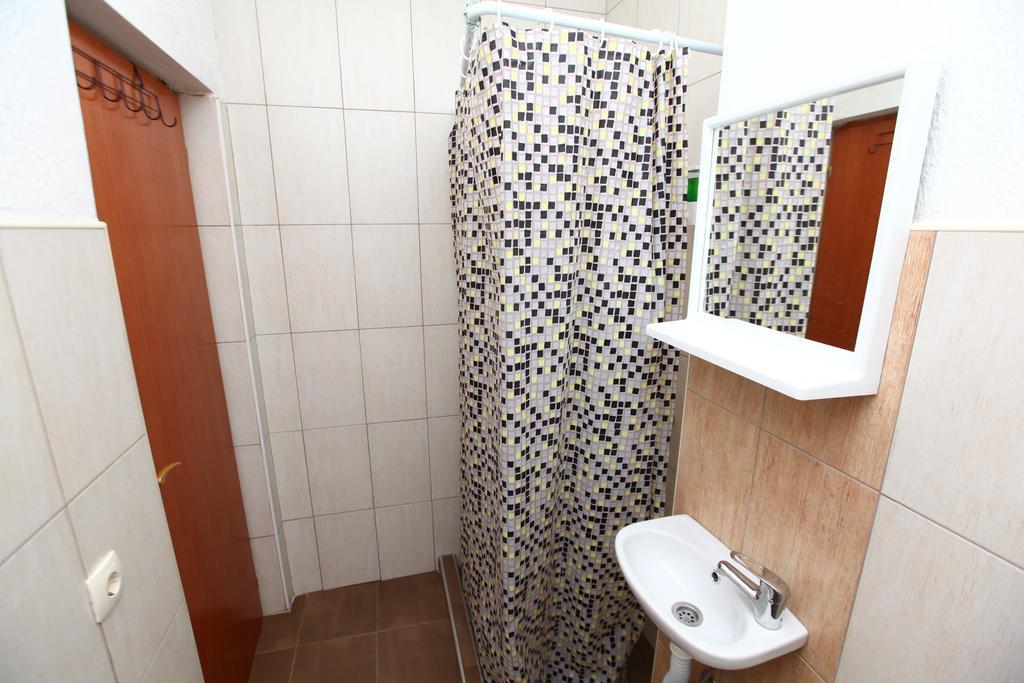 Hostel Cuba Banja Luka Ngoại thất bức ảnh