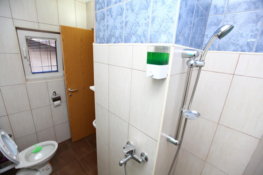 Hostel Cuba Banja Luka Ngoại thất bức ảnh