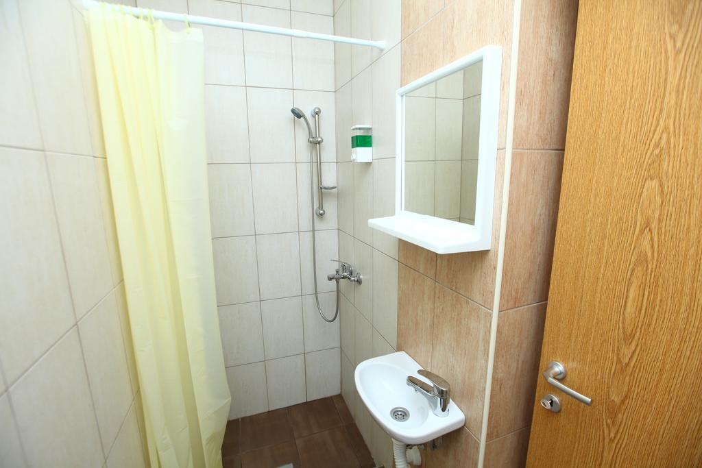 Hostel Cuba Banja Luka Ngoại thất bức ảnh